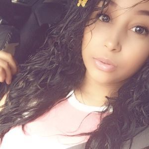 Meet your Posher, Pamela